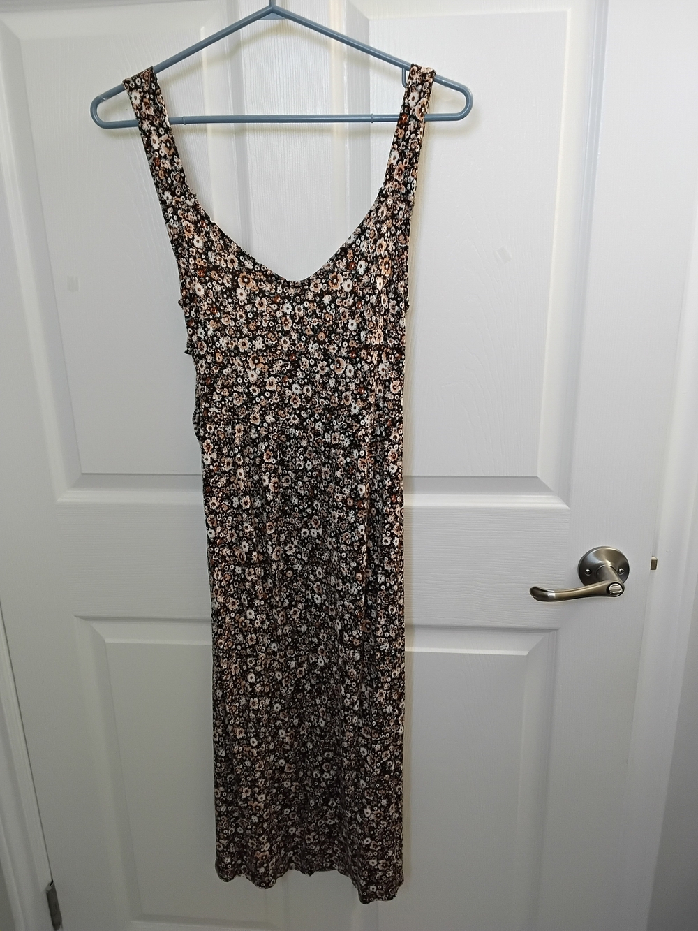 Sleeveless Floral Maxi Dress in Black and Cream